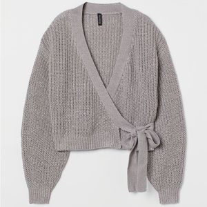 NWT H&M Sweater Size XL